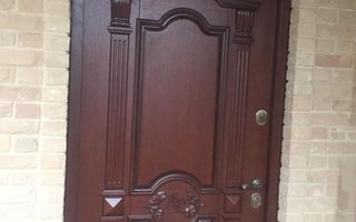 арочная металлическая дверь для загородного дома с МДФ